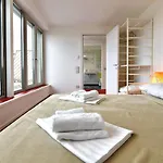 Julius 22 - Duplex Apartment 5 Mins To City Center